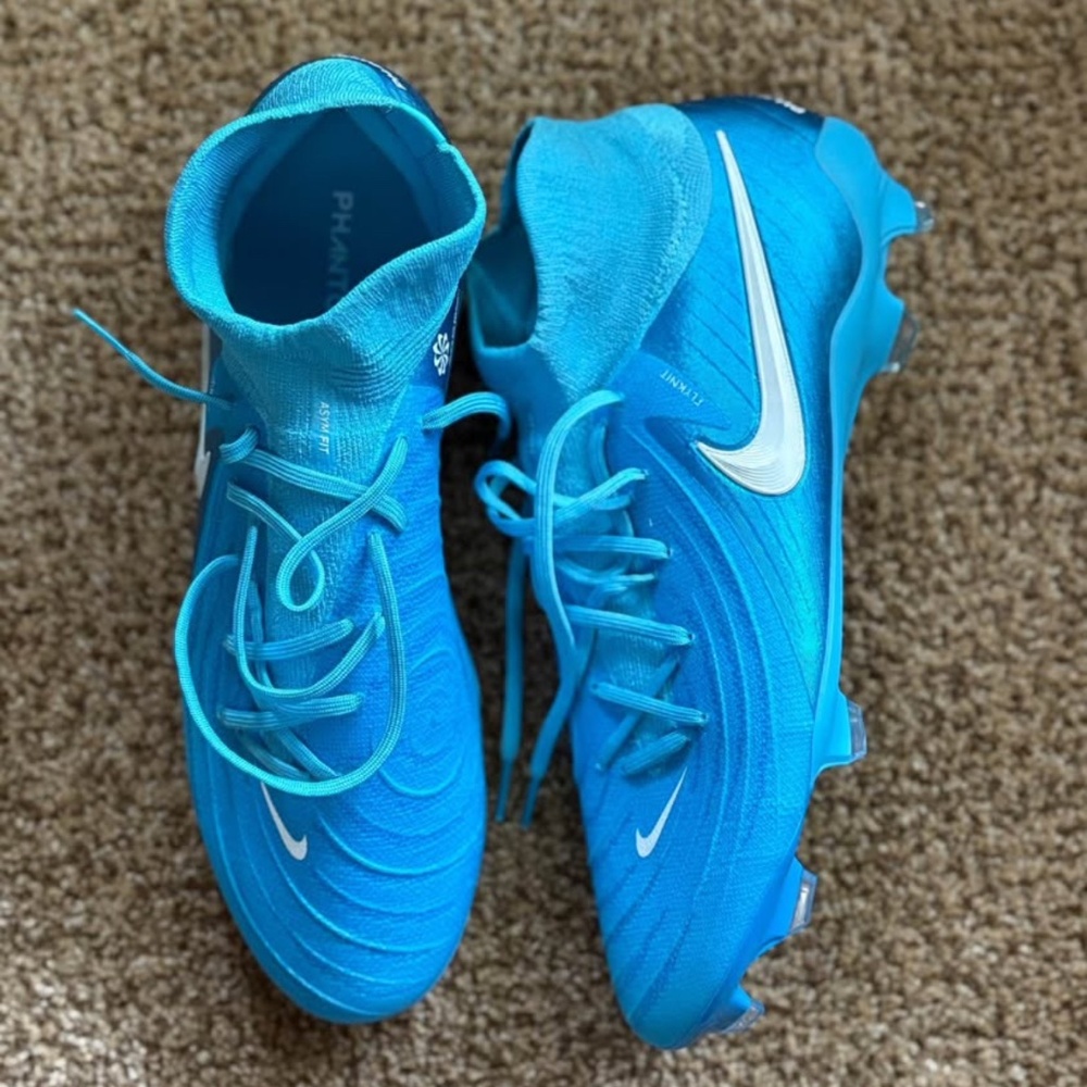 Teen / Men Soccer Cleats